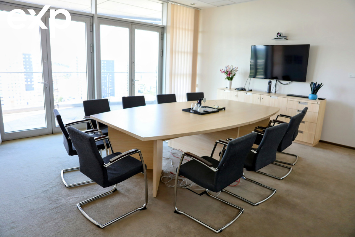 BIURO REPREZENTACYJNE 400 m² | 9. PIĘTRO | PGK