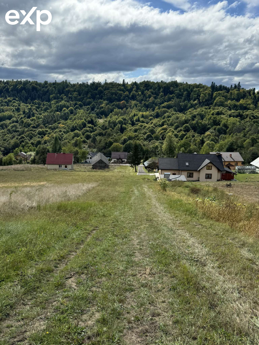 Urokliwa działka w Wujskim koło Sanoka
