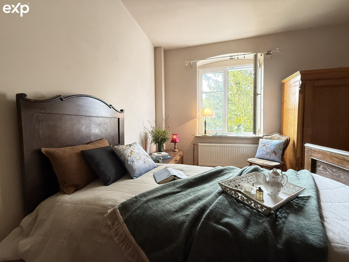 Dom przy lesie 480 m2, 11 pokoi