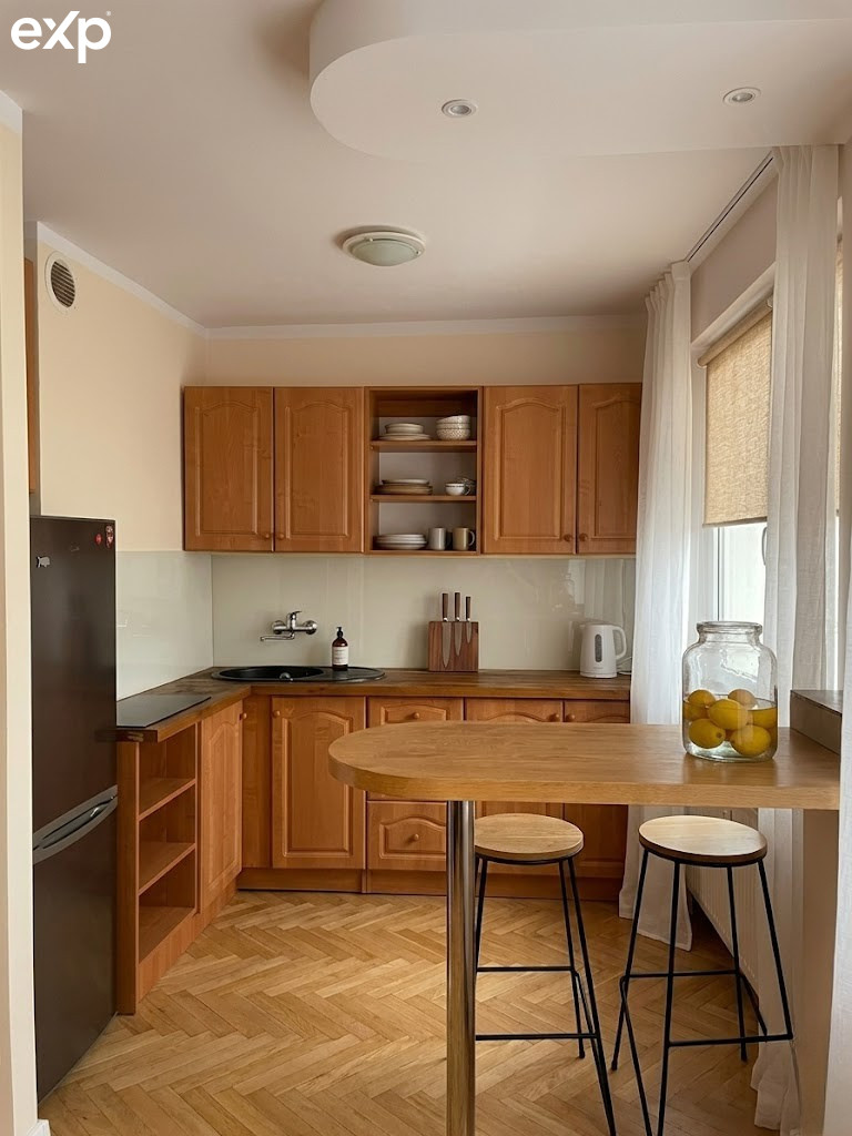 38 m² | 2 pokoje | Winogrady (Os. Przyjaźni) | 3 p