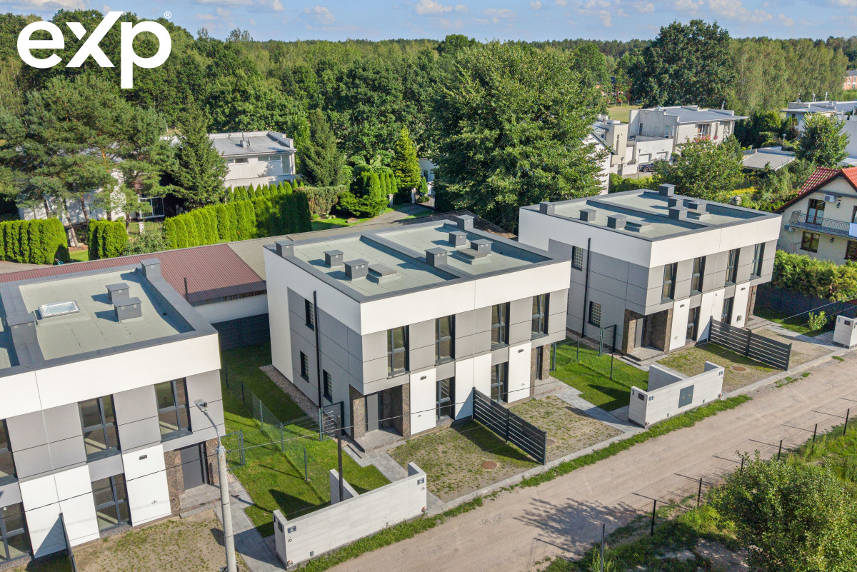 House (Semi-Detached) for sale in Zakręt, ul., Nowa, 4E, Zakręt, otwocki, MAZOWIECKIE, Polska, 95 m²