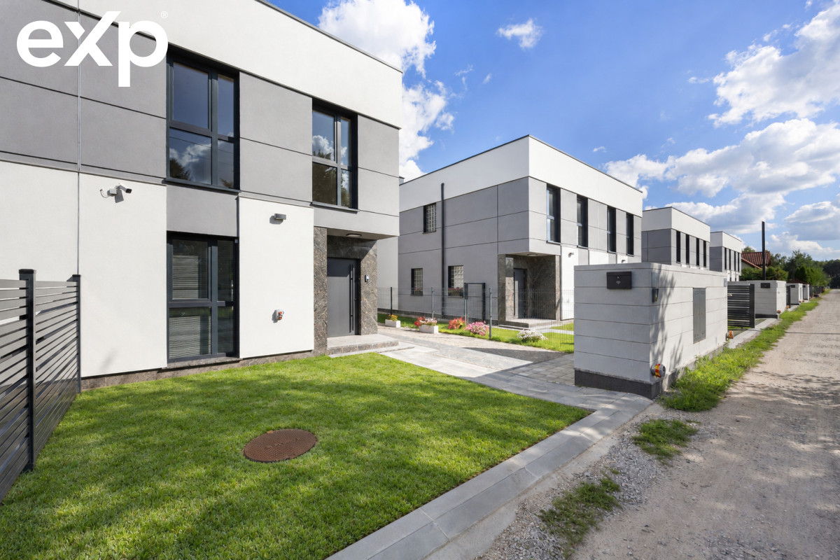 House (Semi-Detached) for sale in Zakręt, ul., Nowa, 4c, 05-077, Zakręt, otwocki, MAZOWIECKIE, Polska, 97 m²