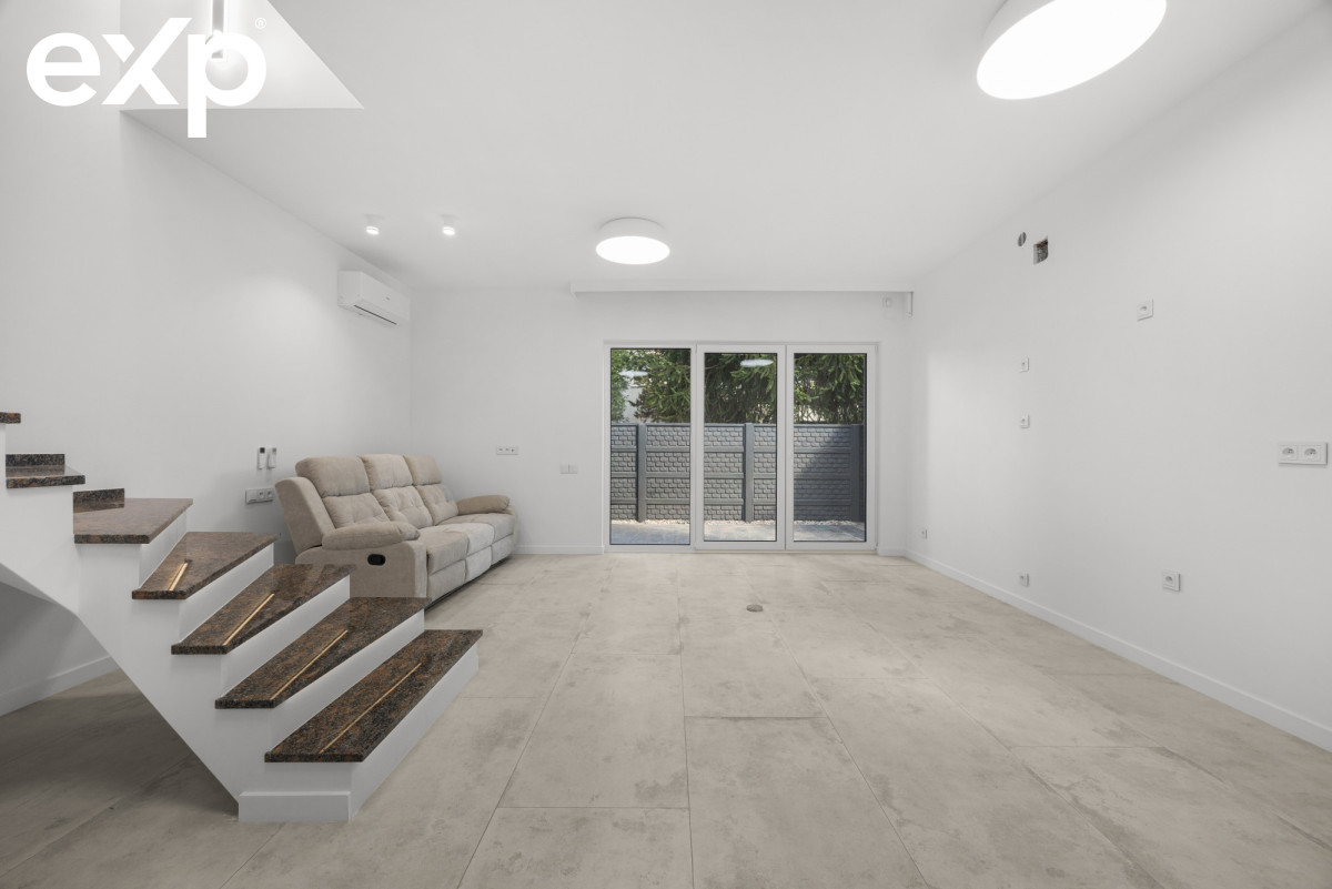 House (Semi-Detached) for sale in Zakręt, ul., Nowa, 4c, 05-077, Zakręt, otwocki, MAZOWIECKIE, Polska, 97 m²