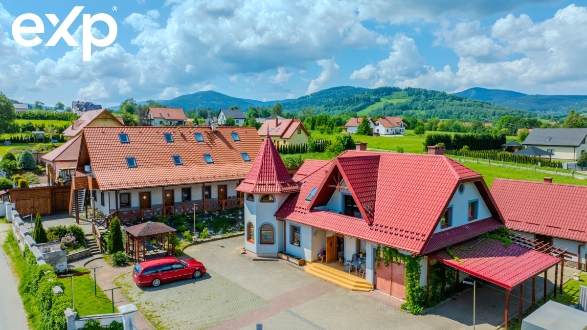 Przestronny Dom z Dodatkowym Domkiem na Wynajem w
