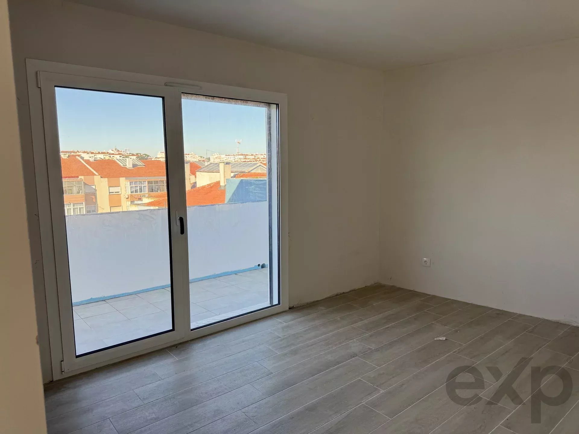 Apartamento moderno com 3 quartos e 142m² em Seixal