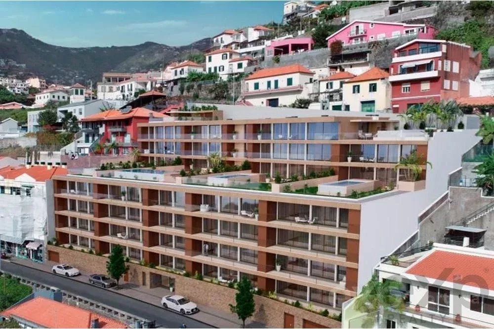 Apartamento T2 no Centro de Câmara de Lobos - Vista Baia