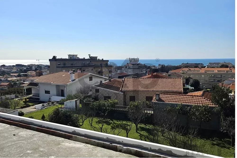 Moradia T4 com vista mar