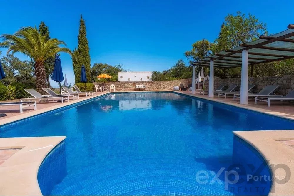 Magnificent property with swimming pool and sea view 85506554 image 33