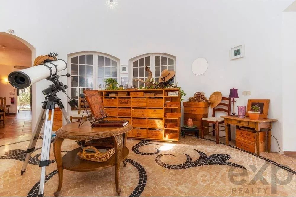 Magnificent property with swimming pool and sea view 85506554 image 44