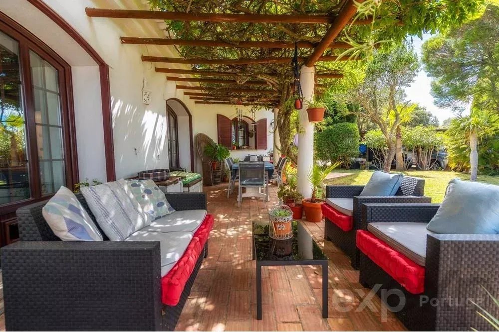 Magnificent property with swimming pool and sea view 85506554 image 31