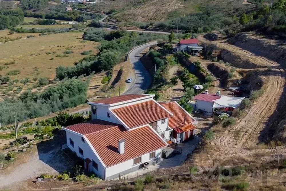 Moradia à venda em Suçães, Bairro São Gil, 171, 5370-642 Suçães, 427 m²