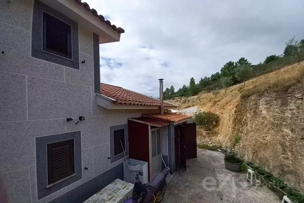 Moradia à venda em Suçães, Bairro São Gil, 171, 5370-642 Suçães, 427 m²