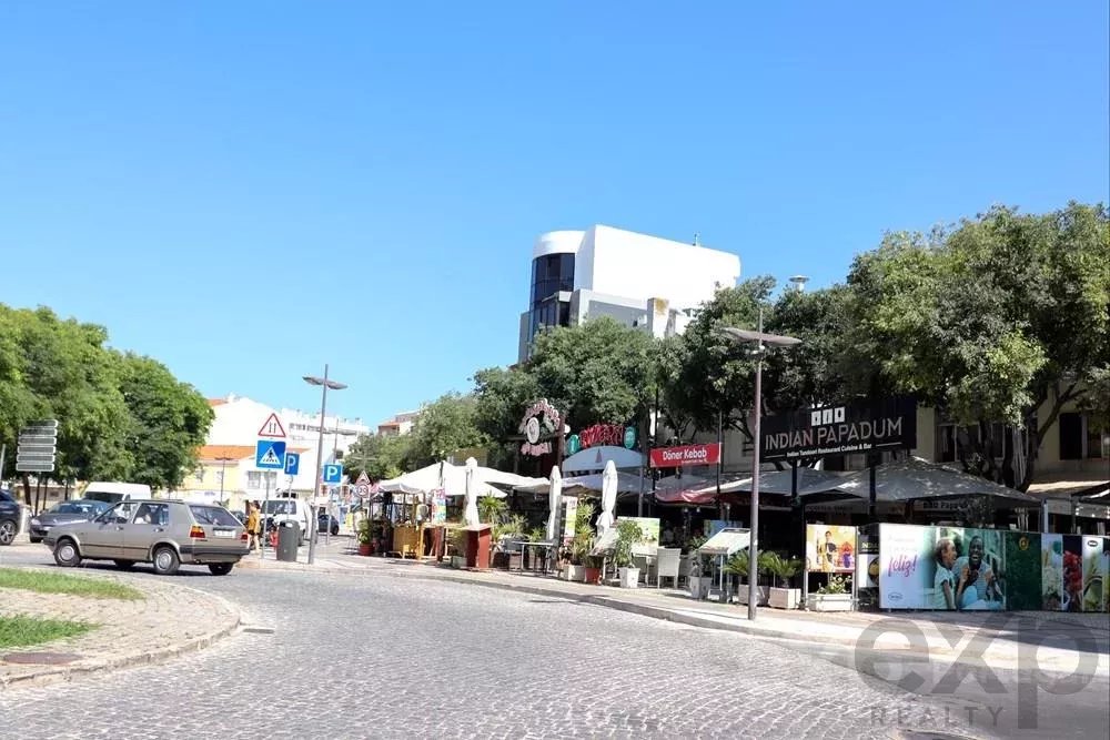 Investment with Potential in the Historic Zone of Portimão! 85506577 image 28