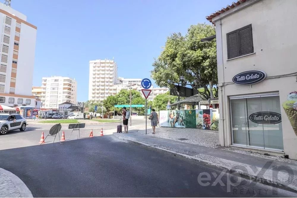 Investment with Potential in the Historic Zone of Portimão! 85506577 image 19