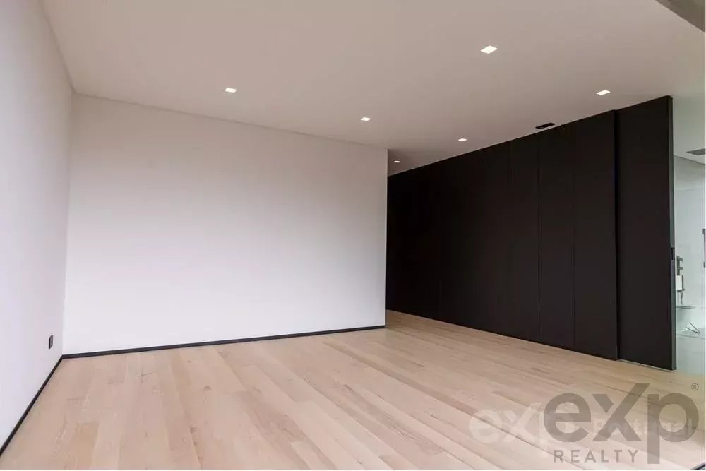 Independent house, new, in an exclusive condominium of four luxurious units. 85506671 image 32