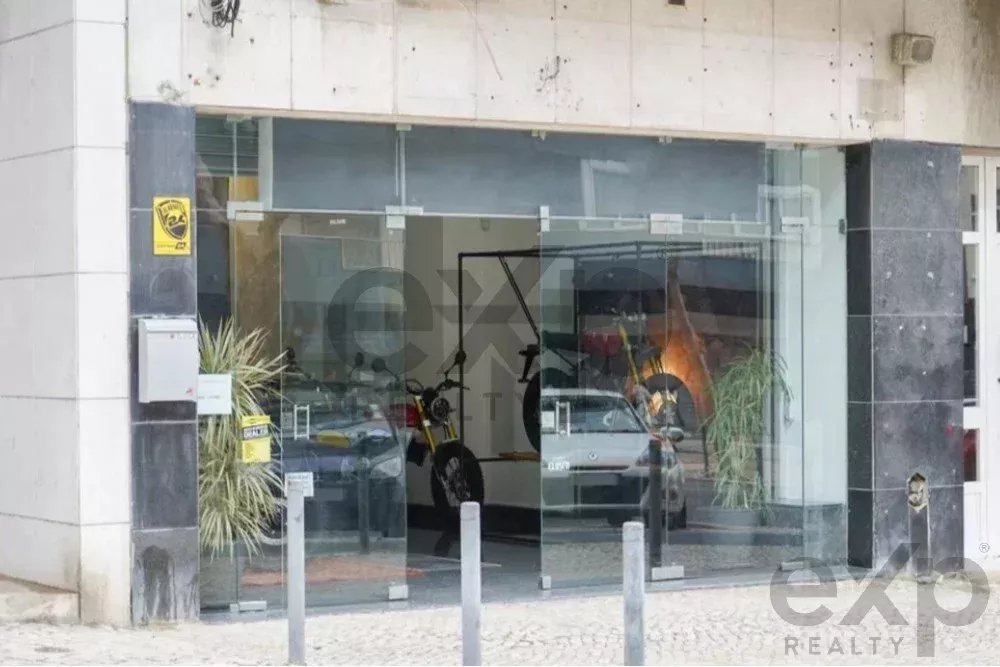 Loja ampla terrea  Muito Central