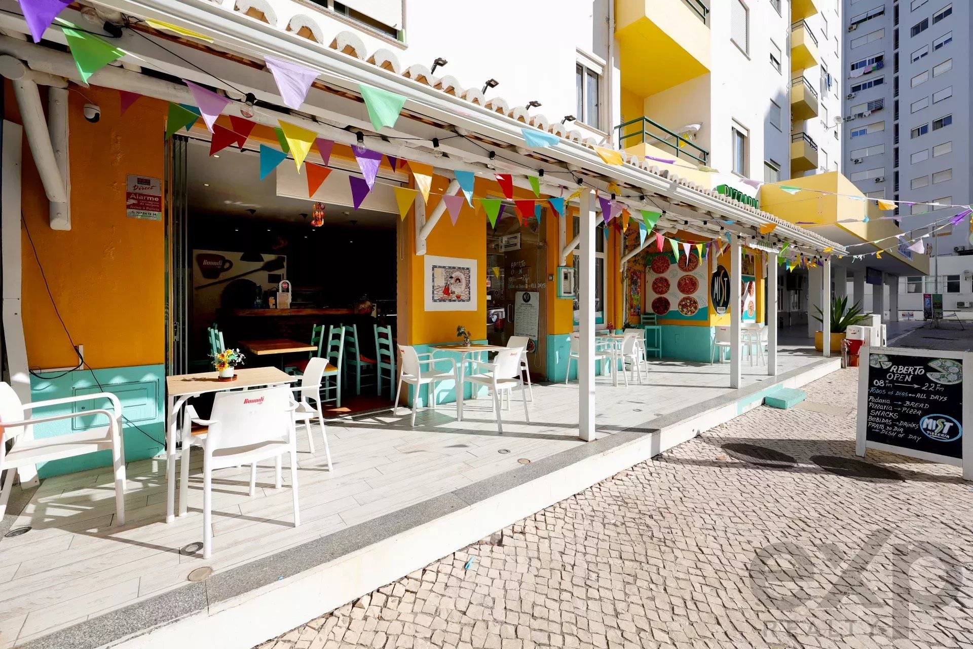 Pasteleria E Pizzeria, Terraço, Parking Praia 300 M