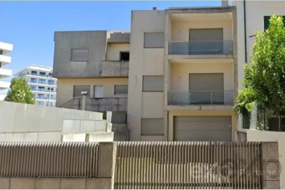 Casa Geminada Moderna em Vila Nova de Gaia