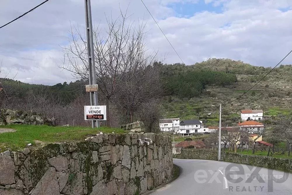 Terreno para Venda em Pegarinhos, Portugal: 4800 m²