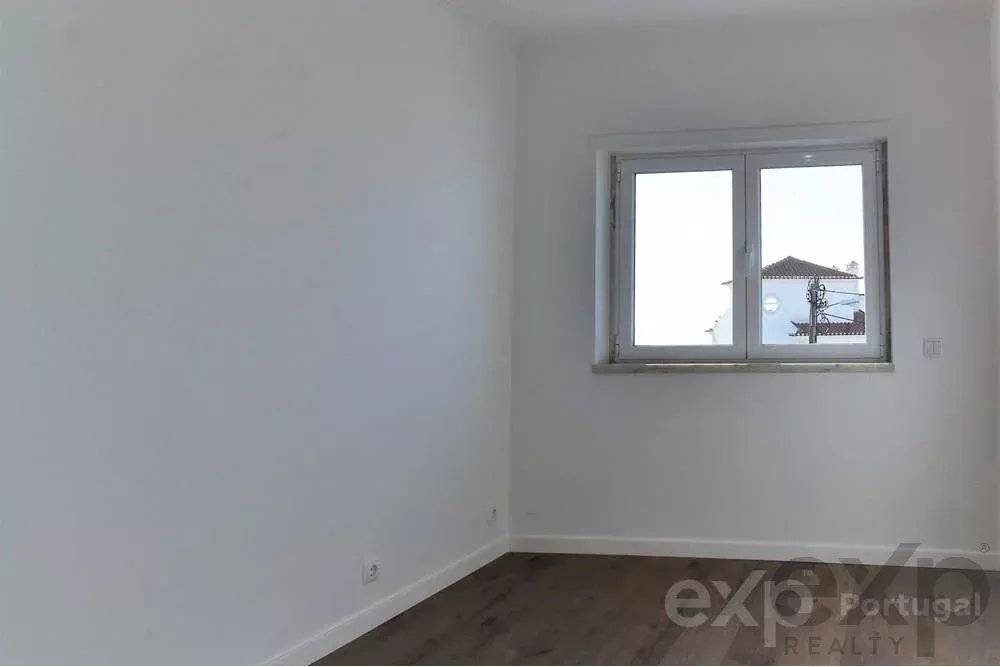 Ericeira, three‑bedroom home near the town centre 85506864 image 12