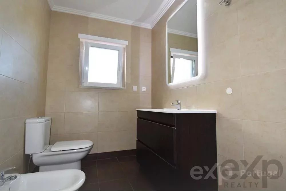 Ericeira, three‑bedroom home near the town centre 85506864 image 8