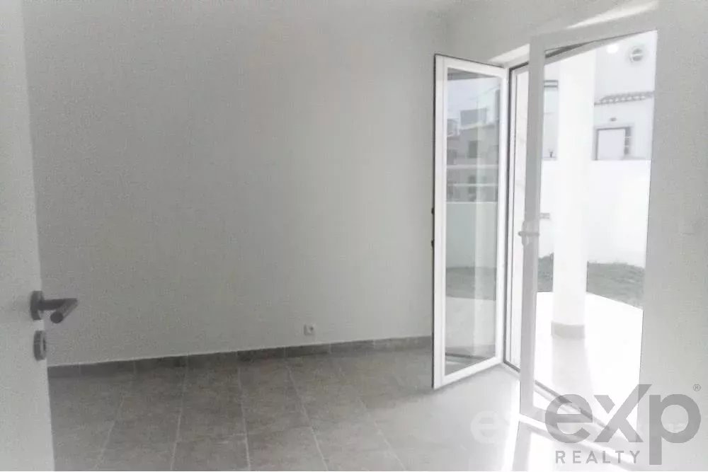 Ericeira, three‑bedroom home near the town centre 85506864 image 17