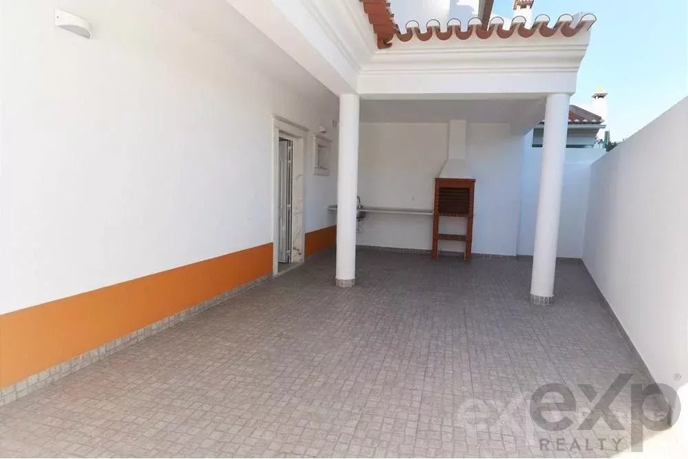 Ericeira, three‑bedroom home near the town centre 85506864 image 10