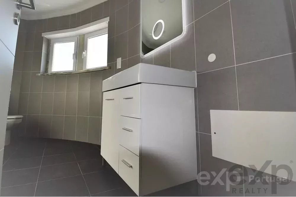 Ericeira, three‑bedroom home near the town centre 85506864 image 14