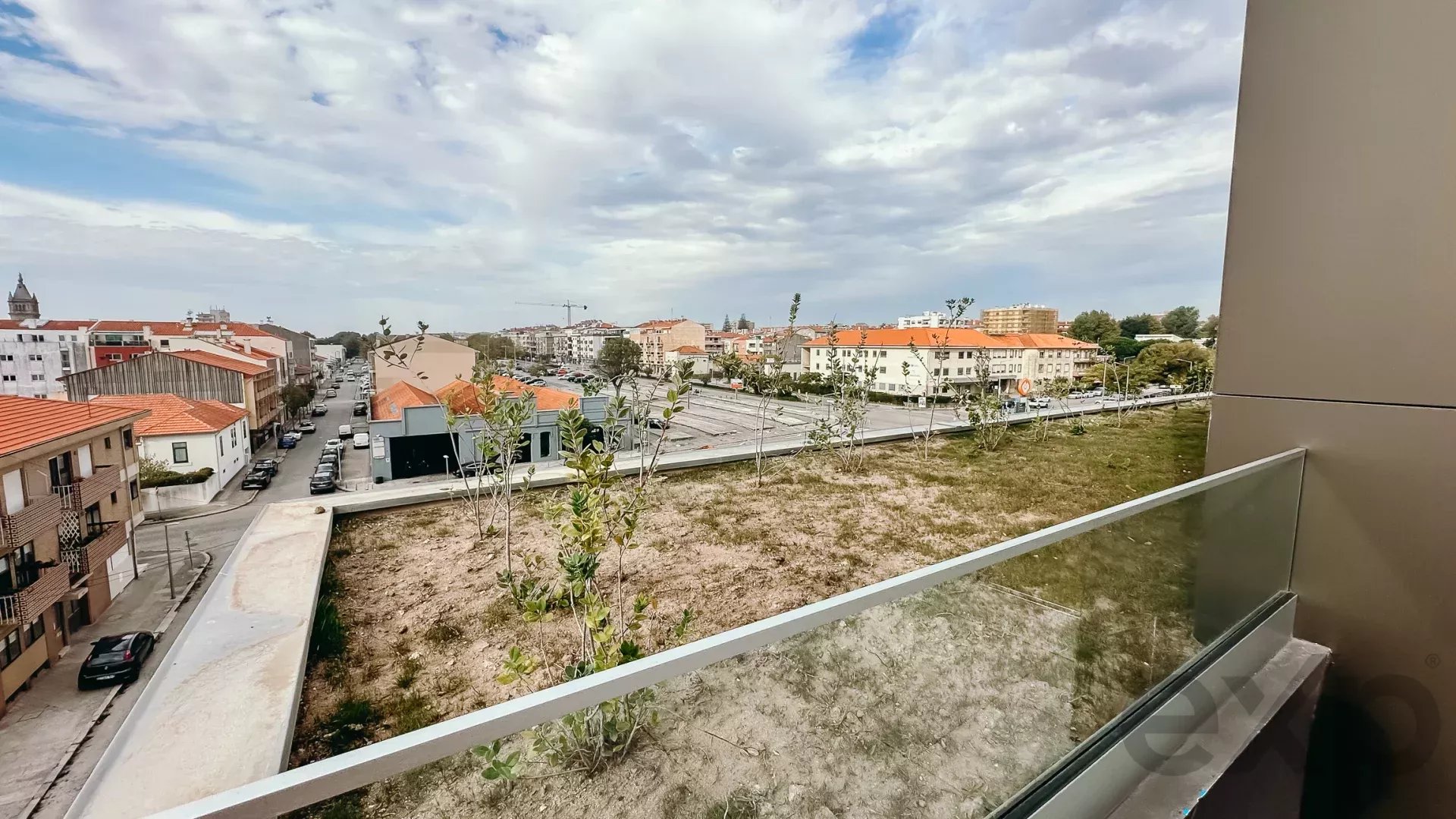 T3 RECUADO COM TERRAÇO EM CONDOMINIO PRIVADO ESPINHO