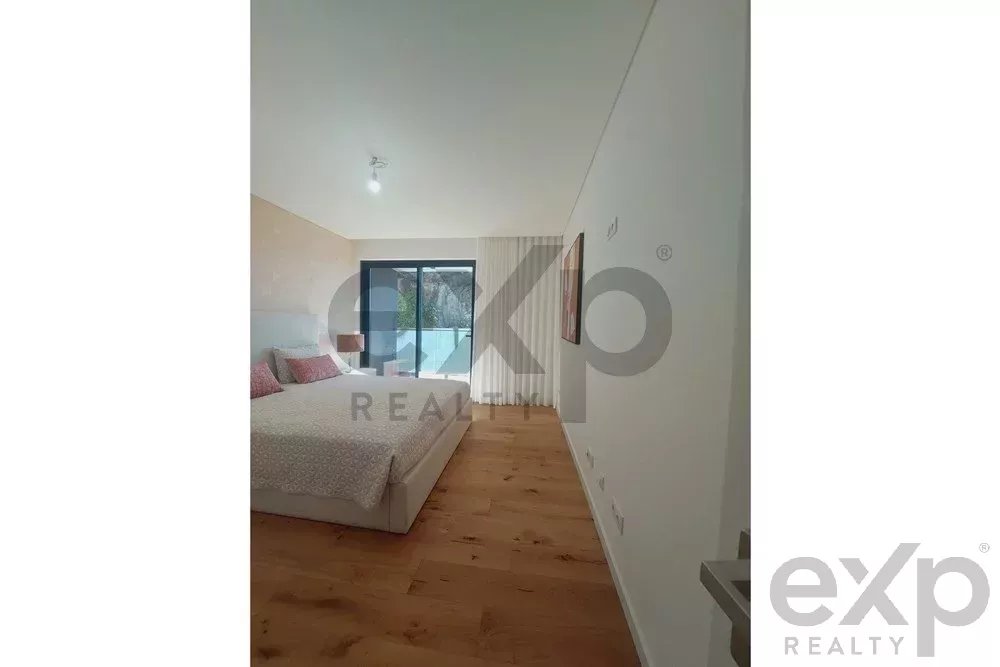 Penthouse Luxo em Funchal: Sofisticação Elevada