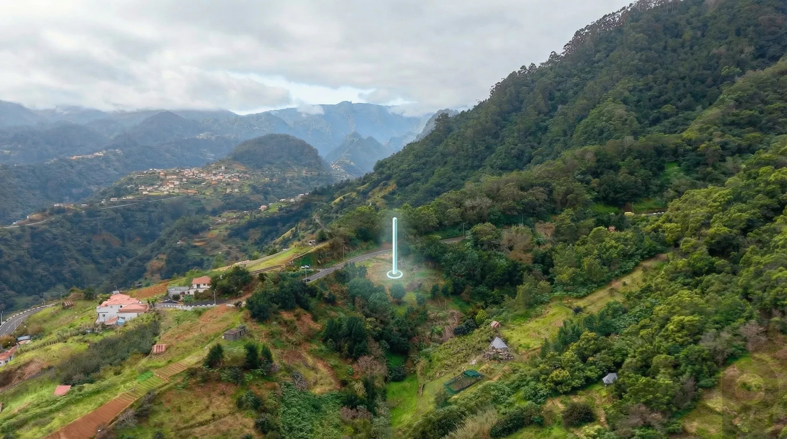 Terreno com viabilidade construtiva residencial e para empreendimento turístico