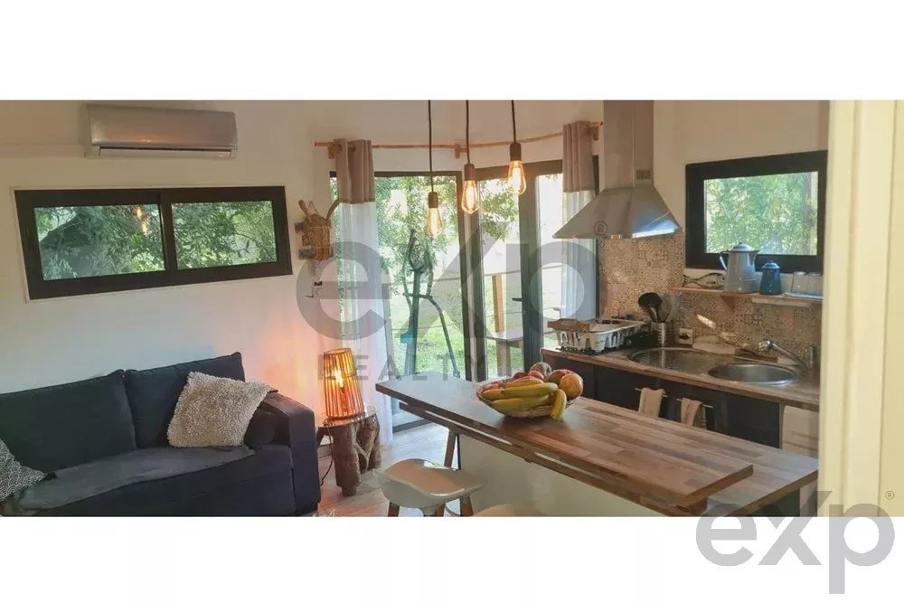 Buildable plot featuring existing ruins and a pre‑approved development plan 85507017 image 10