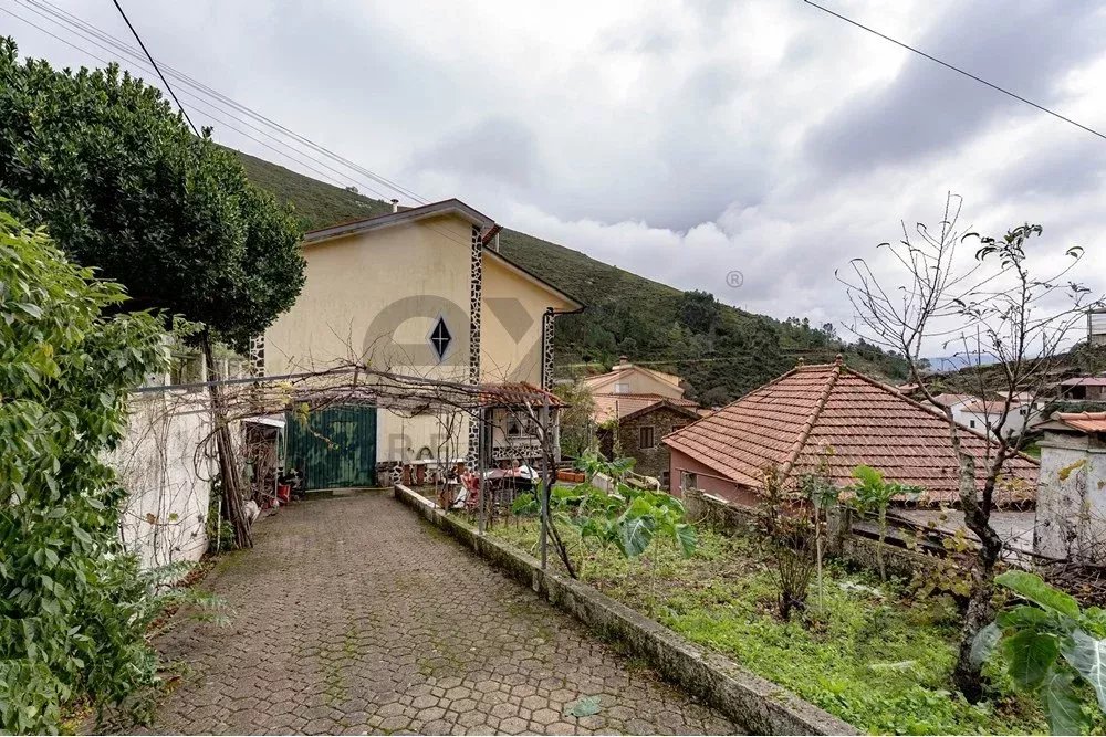 Moradia Isolada T2 em Fórnea, Piódão