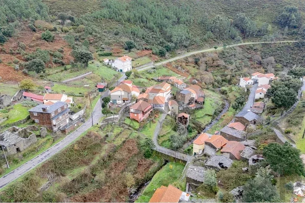 Moradia Isolada T2 em Fórnea, Piódão