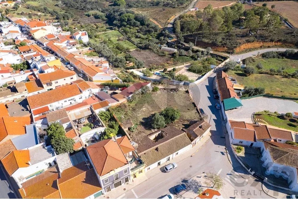 Central construction plot in Odiáxere suitable for the development of apartments or villas 85507201 image 18