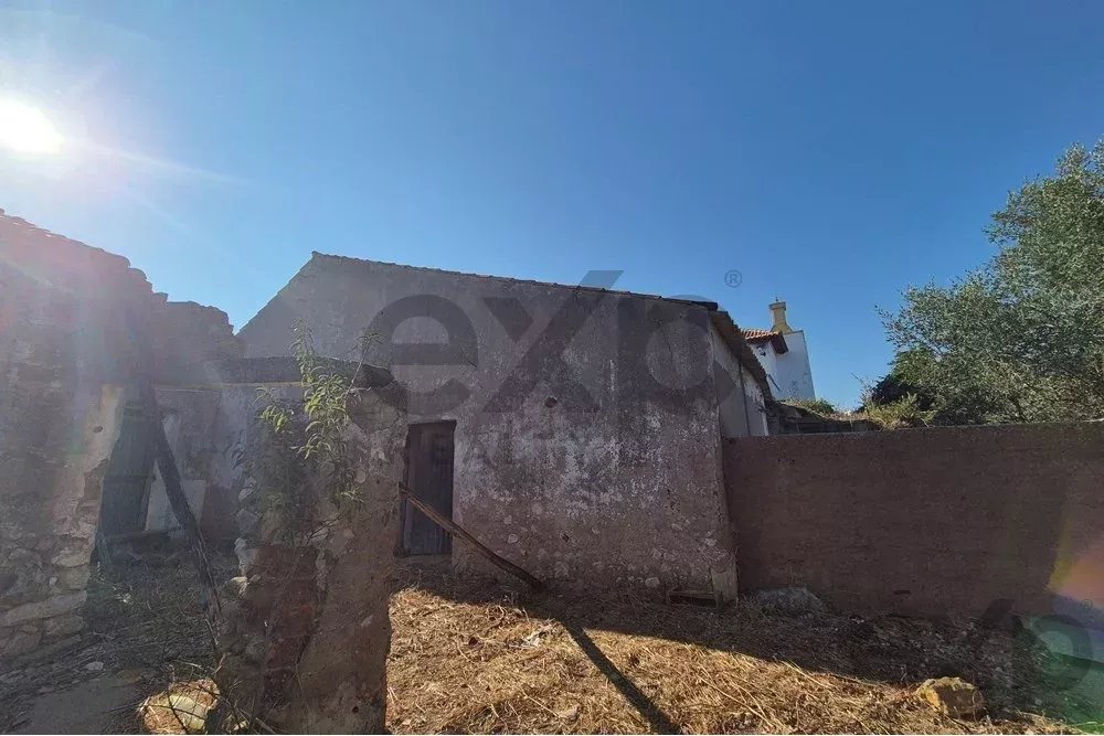 Central construction plot in Odiáxere suitable for the development of apartments or villas 85507201 image 26