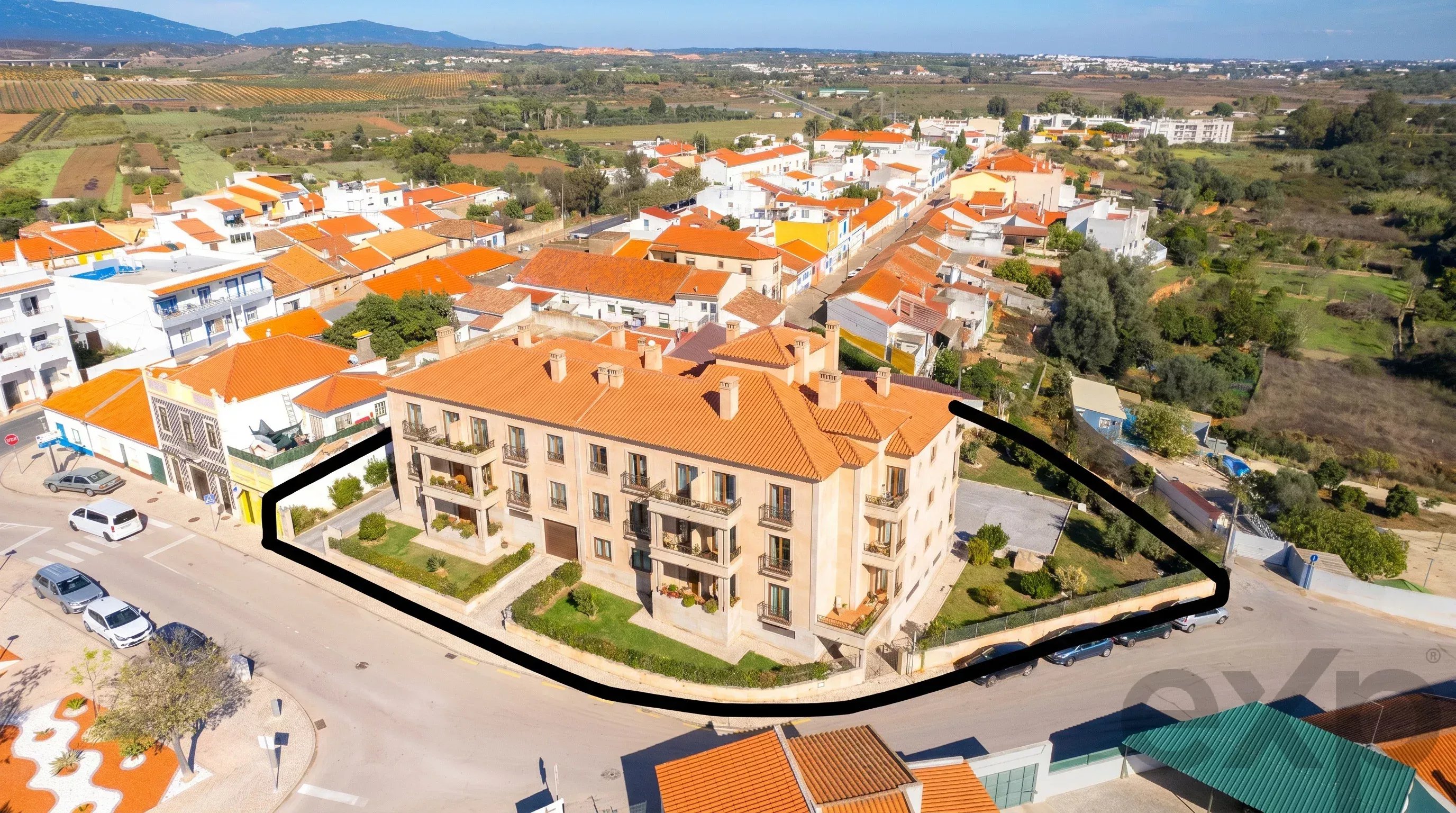 Central construction plot in Odiáxere suitable for the development of apartments or villas 85507201 image 7