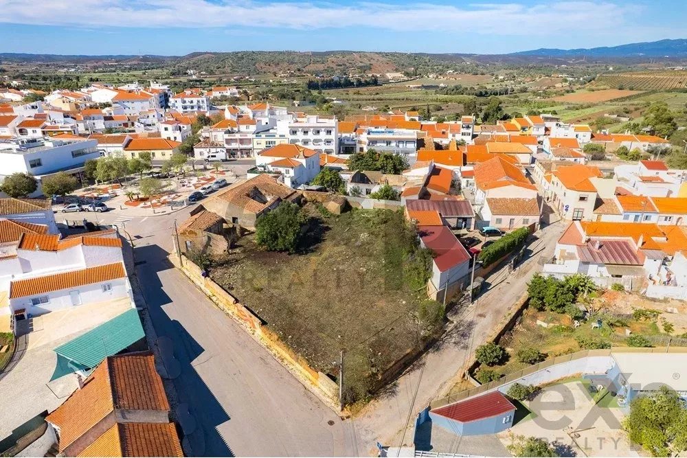Central construction plot in Odiáxere suitable for the development of apartments or villas 85507201 image 13