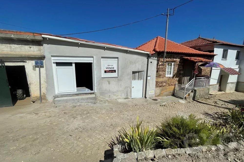 Moradia T2 em Mirandela com 110 m² à venda