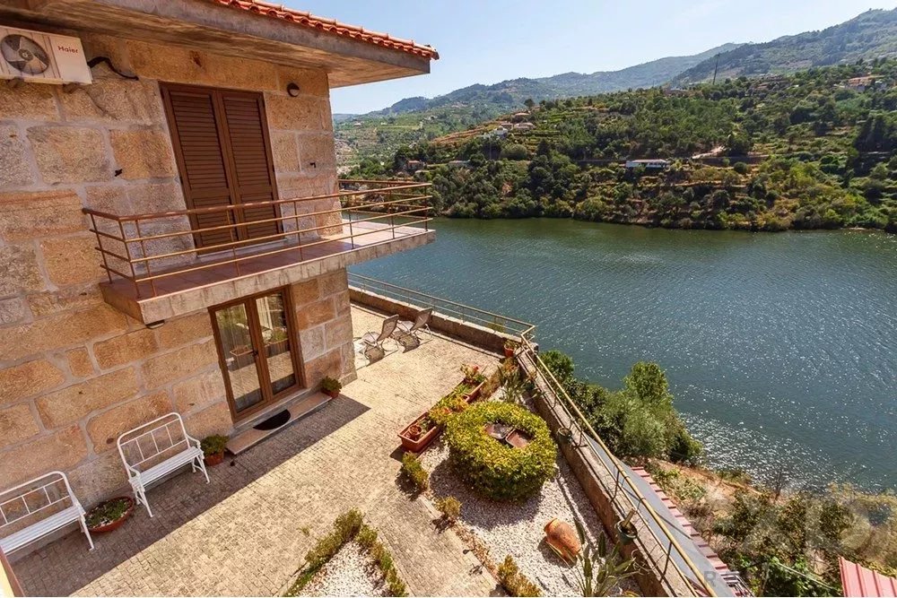 MORADIAS T6 ou T20 | MARAVILHOSAS VISTAS A 200º SOBRE O RIO DOURO