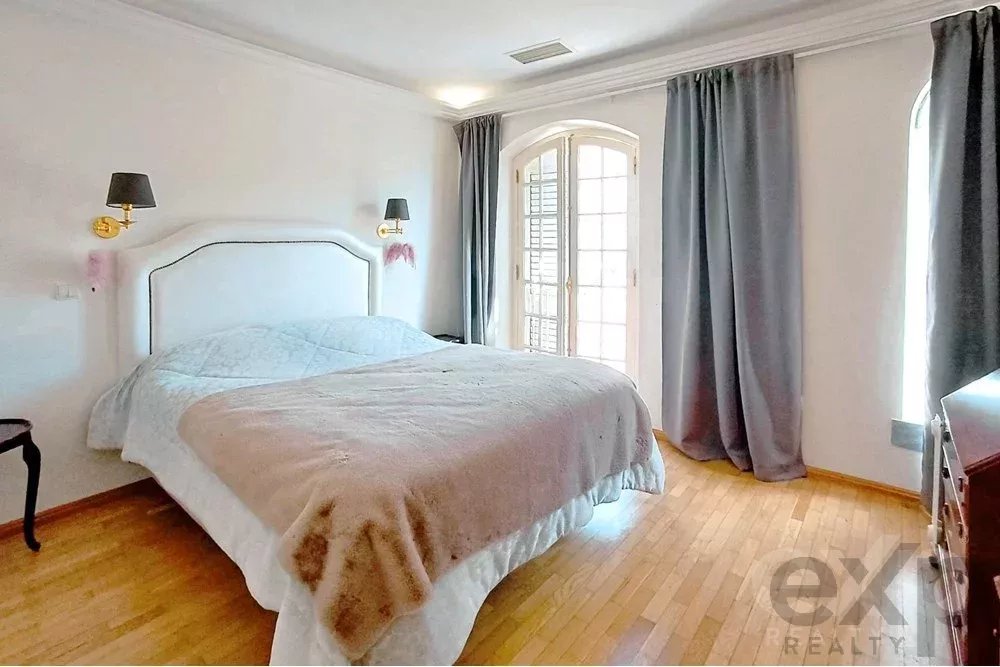 Fantastic Luxury 4‑bedroom + 1‑living‑room Property in Beja 85507396 image 12