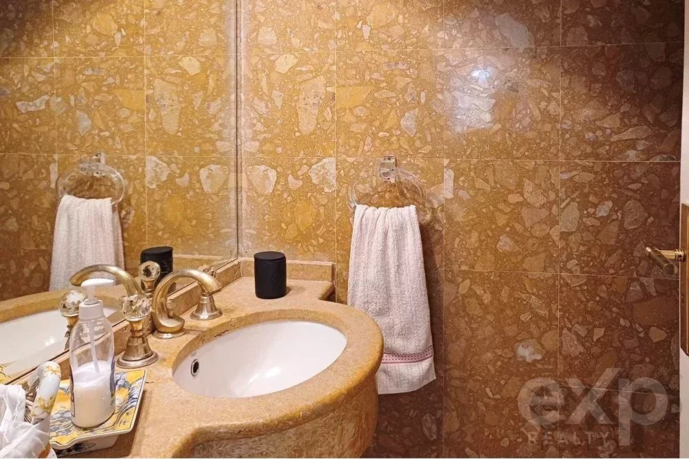 Fantastic Luxury 4‑bedroom + 1‑living‑room Property in Beja 85507396 image 20