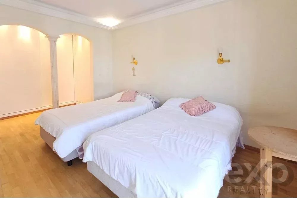 Fantastic Luxury 4‑bedroom + 1‑living‑room Property in Beja 85507396 image 32