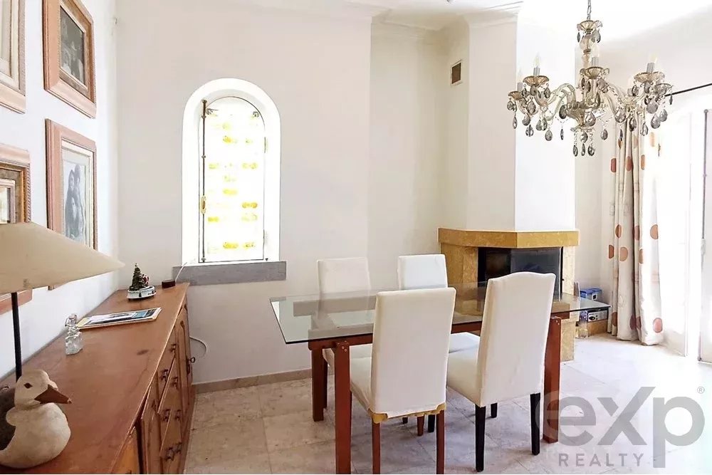 Fantástica Moradia T4+1 de Luxo em Beja