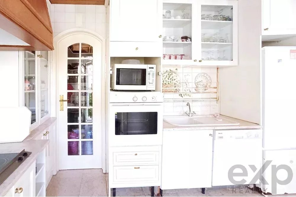 Fantastic Luxury 4‑bedroom + 1‑living‑room Property in Beja 85507396 image 11