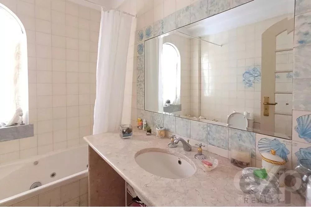 Fantastic Luxury 4‑bedroom + 1‑living‑room Property in Beja 85507396 image 27