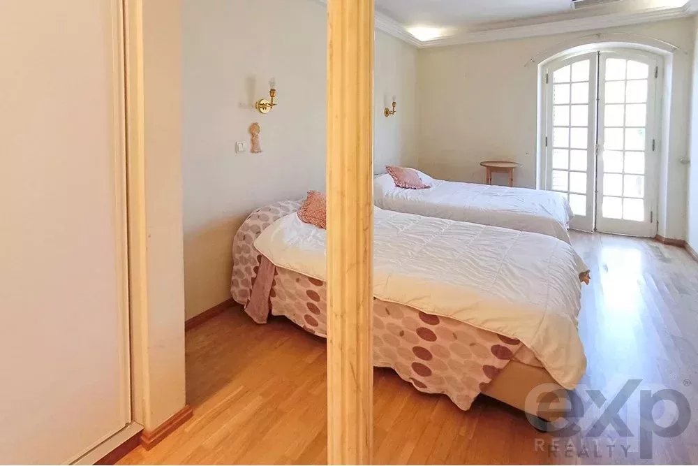 Fantastic Luxury 4‑bedroom + 1‑living‑room Property in Beja 85507396 image 33