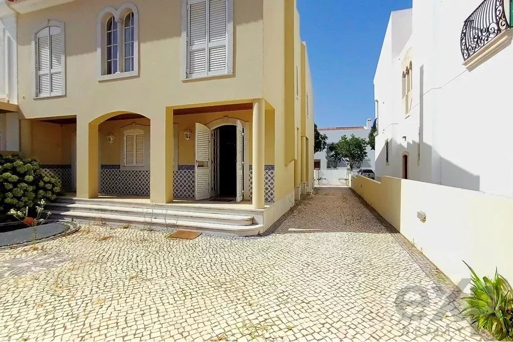 Fantastic Luxury 4‑bedroom + 1‑living‑room Property in Beja 85507396 image 45