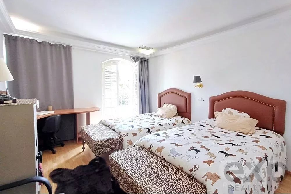 Fantastic Luxury 4‑bedroom + 1‑living‑room Property in Beja 85507396 image 17