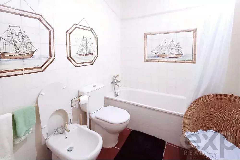 Fantastic Luxury 4‑bedroom + 1‑living‑room Property in Beja 85507396 image 26